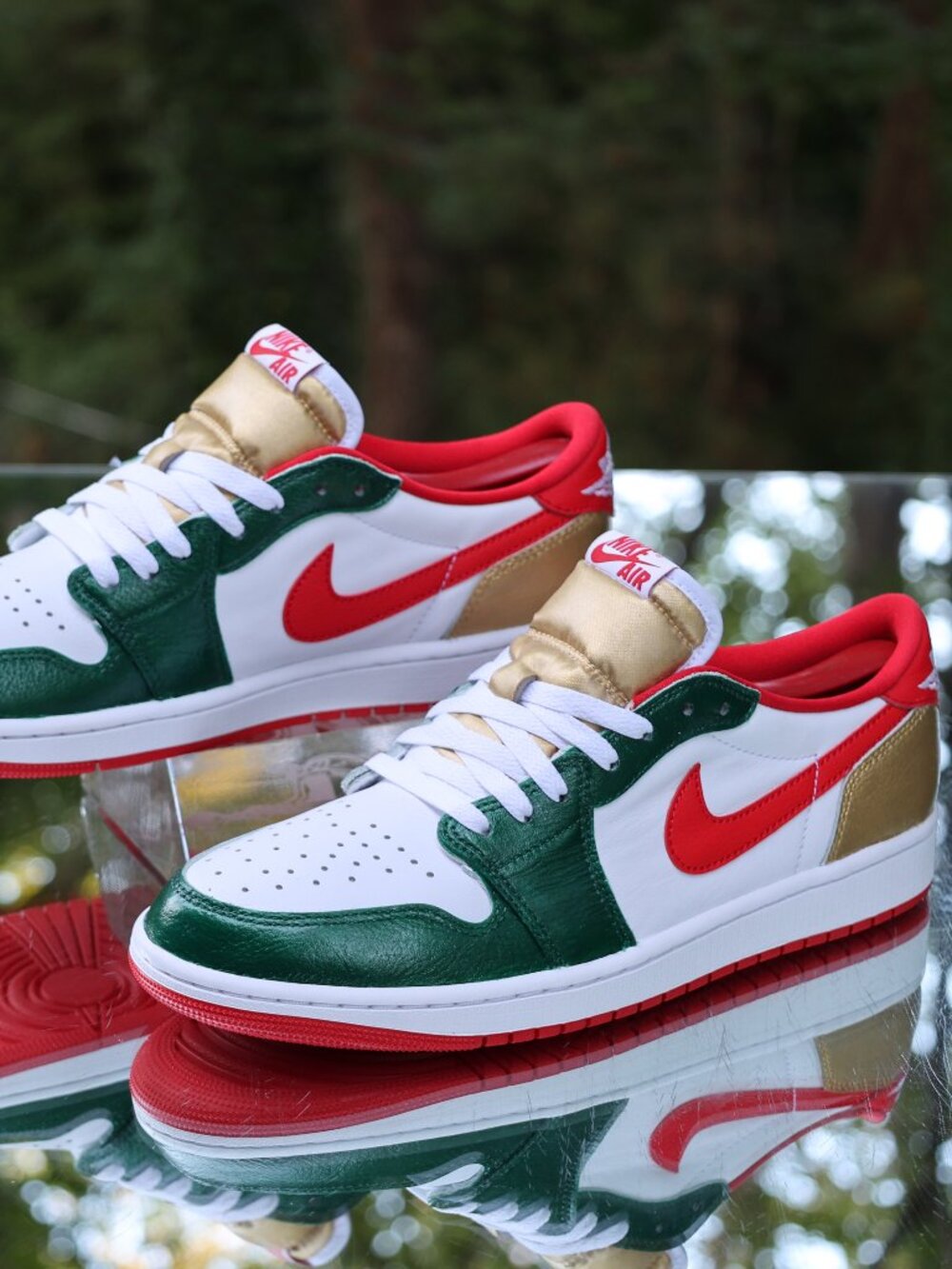 Air Jordan 1 Retro Low OG Red Green Gold - Picture 12 of 15